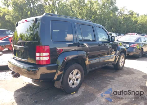 2010 Jeep Liberty Sport из США, поврежденный, VIN 1J4PN2GK8AW115683